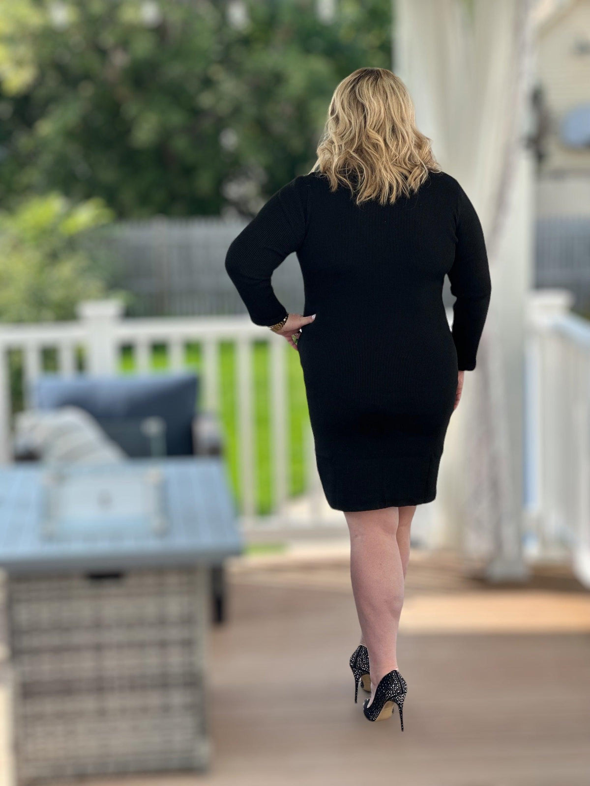 Button Down V-Neck Midi - Amelia K. Luxe